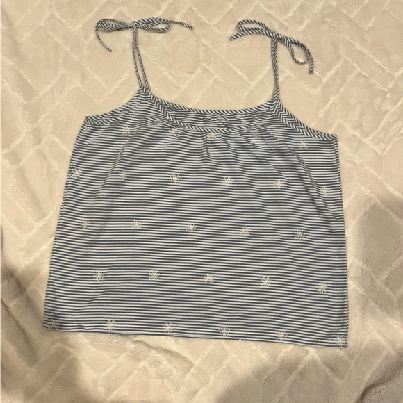 Women's Tank Top - slightly used great shape! Perfect for vacation Size Medium - Picture 2 of 10